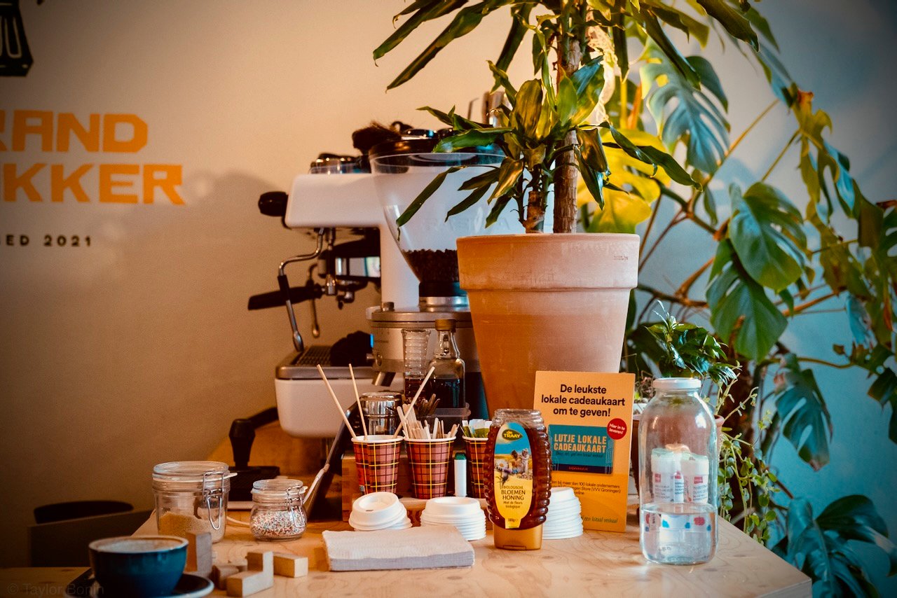 Het interieur van de koffiebar